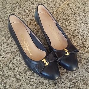 Salvatore Ferragamo vintage 80s pumps